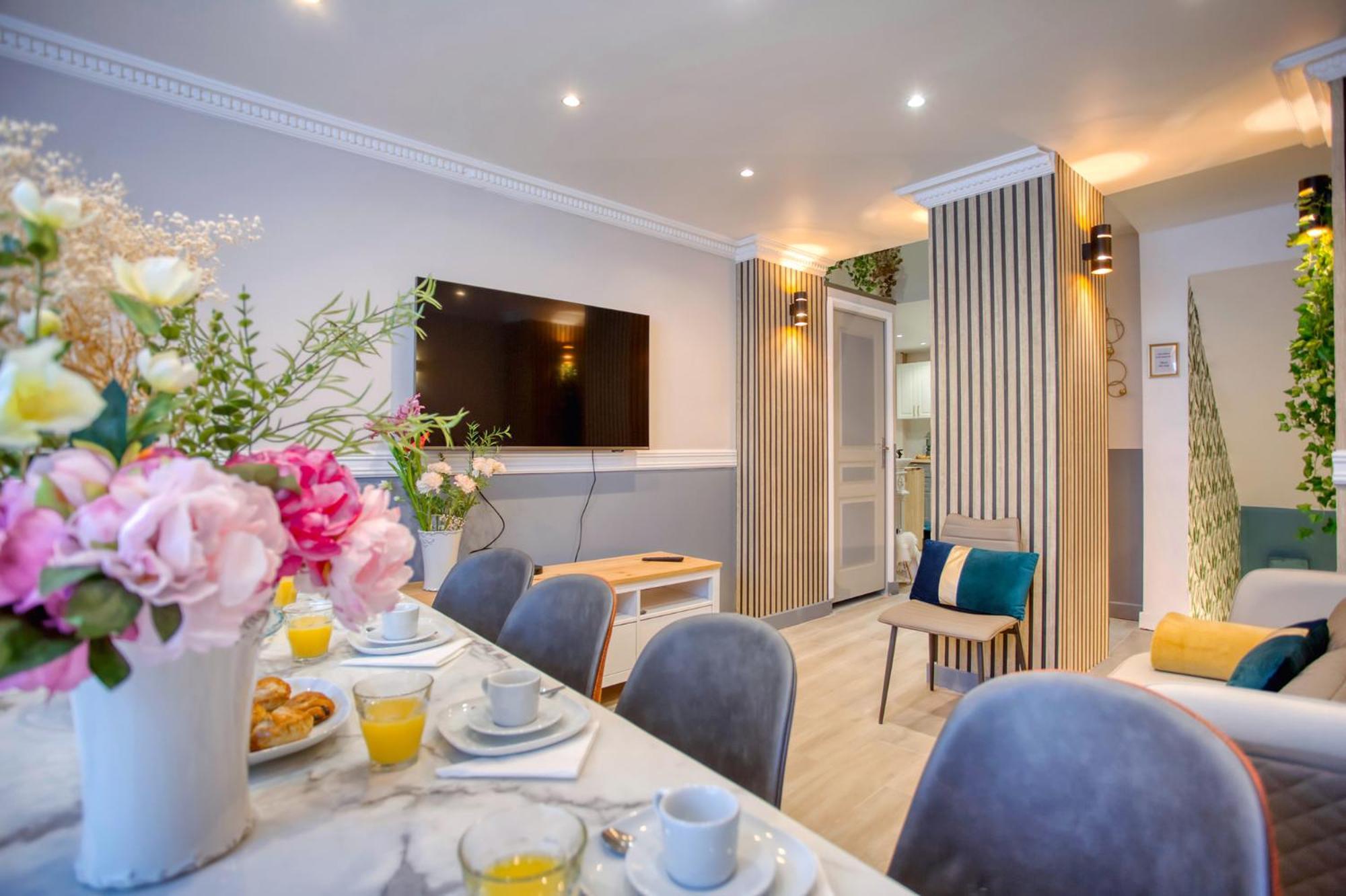 Elegant Triplex In Paris - Ideal For 10 - Aircon Esterno foto