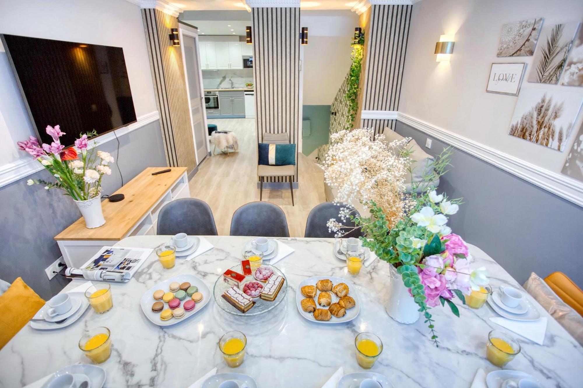 Elegant Triplex In Paris - Ideal For 10 - Aircon Esterno foto