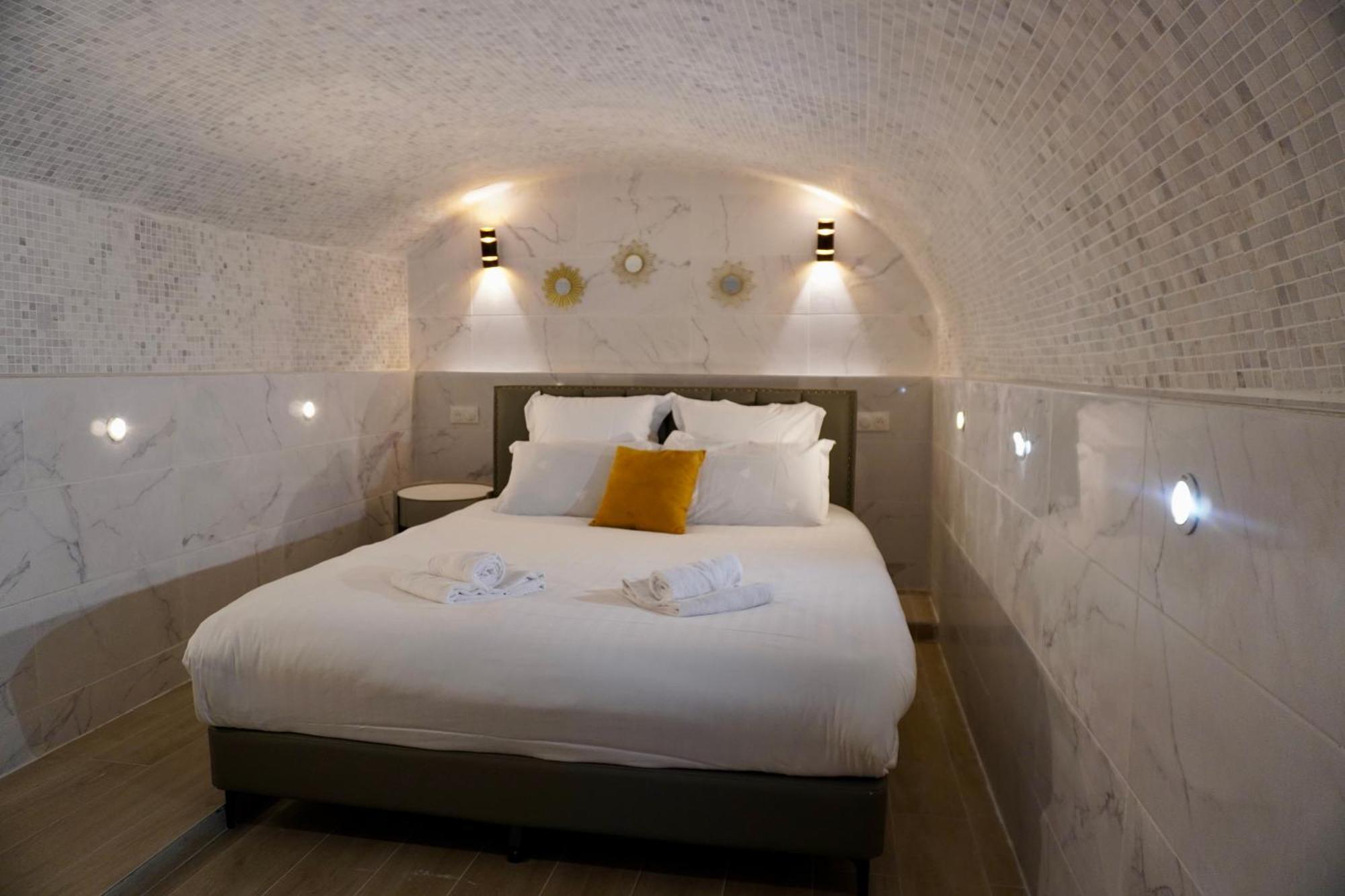 Elegant Triplex In Paris - Ideal For 10 - Aircon Esterno foto